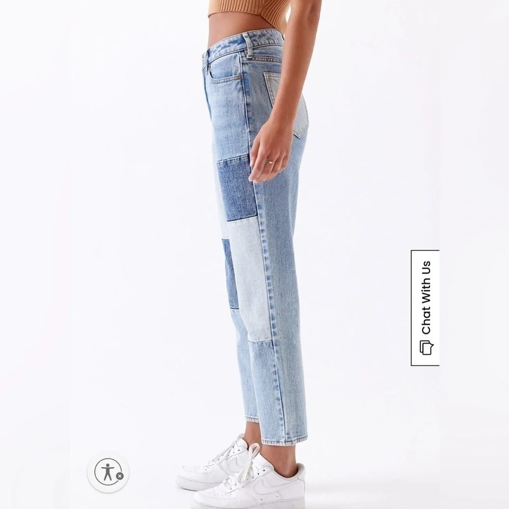 PacSun Patch On Blue Mom Jeans 💕